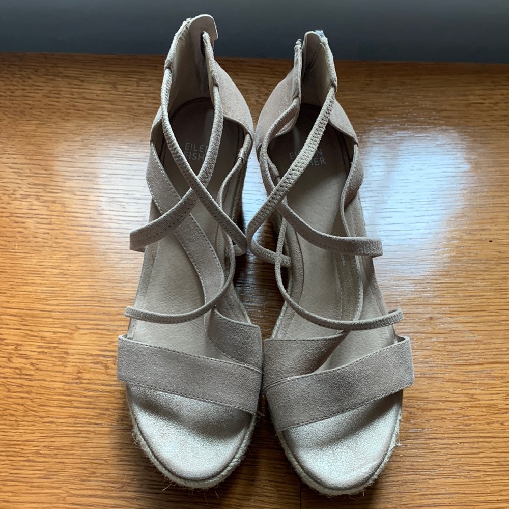 Eileen Fisher sandals. Gold. Size 9.